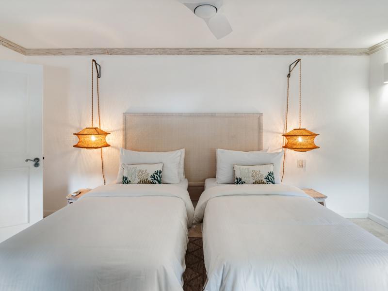 Villas on The Beach 304 , Holetown 