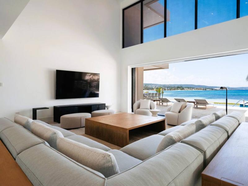 Villa Avalon Palm Beach on Runaway Bay , Runaway Bay 
