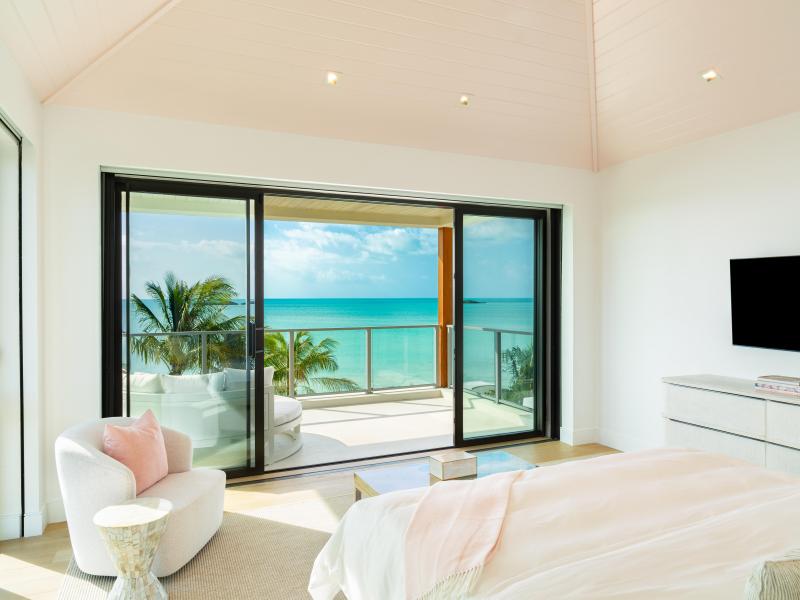Bristol Breeze - Beachfront , Long Bay , Providenciales 