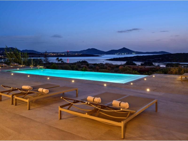 Villa Cezanne , Paros 
