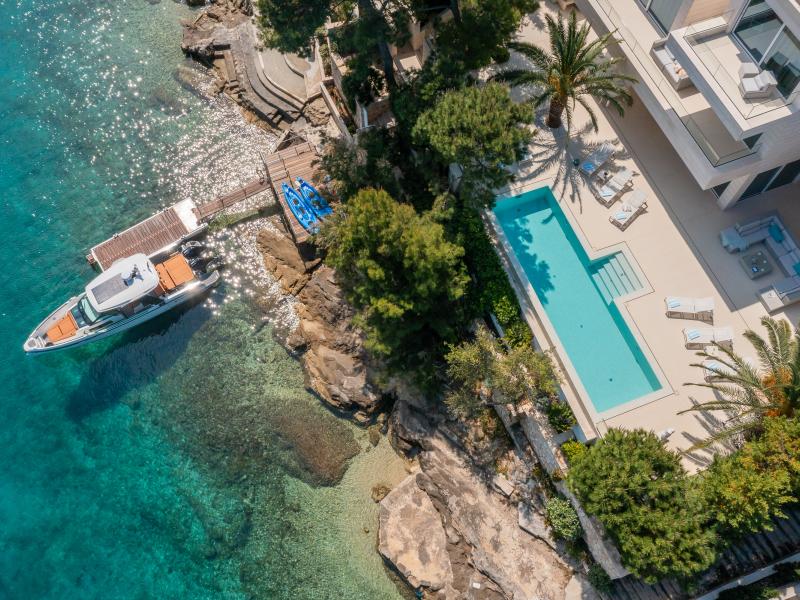 Villa Neptun , Islands 