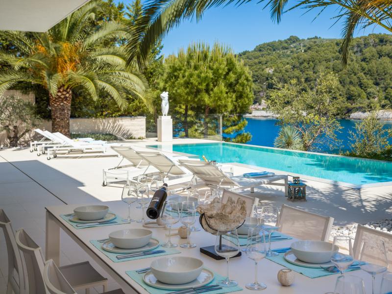 Villa Neptun , Islands 