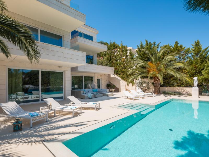 Villa Neptun , Islands 