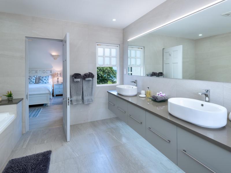 Westshore Beach House , Beachfront villas Barbados , Speightstown , St Peter , West Coast Barbados 