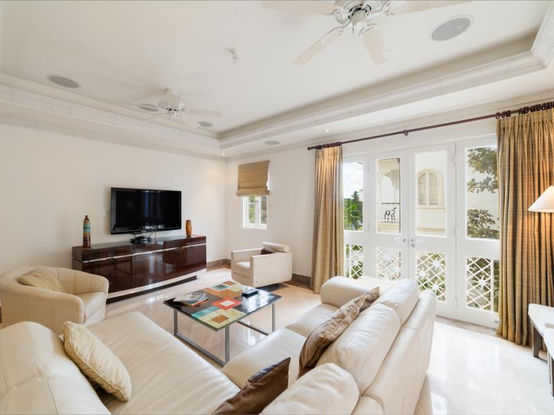 Smugglers Cove 6 , Beachfront villas Barbados , Paynes Bay , St James , West Coast Barbados 