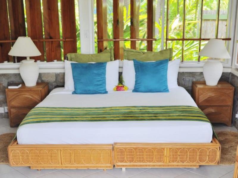 Young Island - St Vincent & The Grenadines , Young Island 