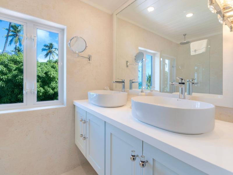 Glitter Bay 301 - The Lighthouse , Beachfront villas Barbados , Glitter Bay , St James , West Coast Barbados 