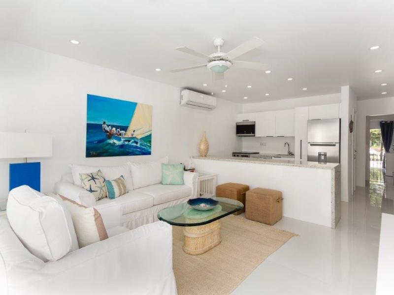 Glitter Bay 207 - Sea Glass , Glitter Bay , St James , Waterfront villas Barbados , West Coast Barbados 