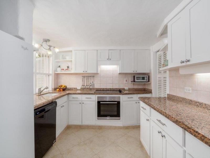 Merlin Bay Villa - Secret Garden , Beachfront villas Barbados , Merlin Bay , St James , The Garden, Barbados , West Coast Barbados 