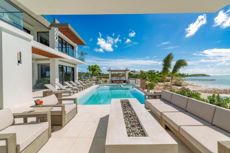 Solara - Beachfront