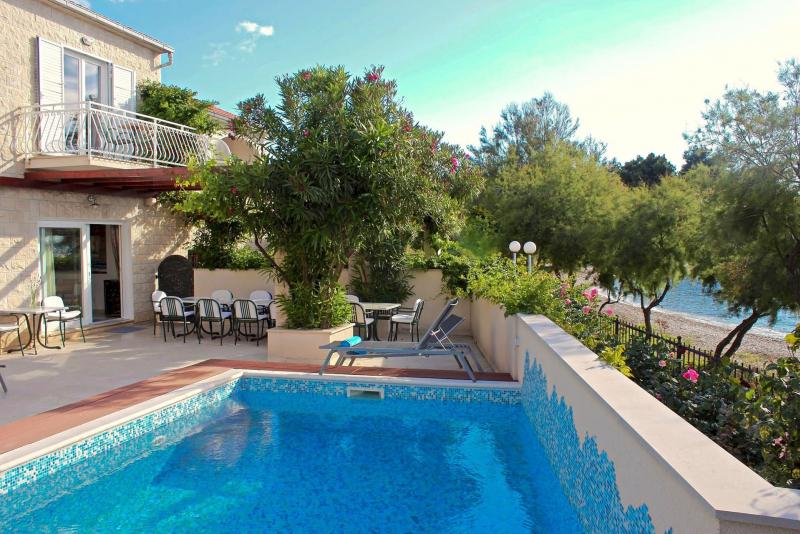 Villa Nikol Villa Nikol