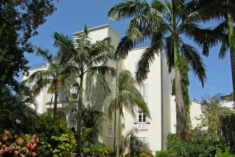 Beachfront- Schooner Bay 205 Frangipani Beachfront- Schooner Bay 205 Frangipani