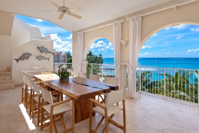Beachfront - Saint Peter's Bay Penthouse 511 Beachfront - Saint Peter's Bay Penthouse 511