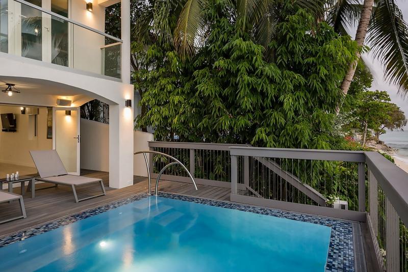 Villa Imagine - Beachfront
