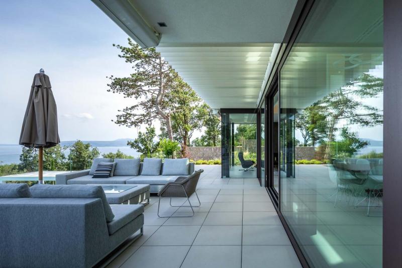 Villa Aura