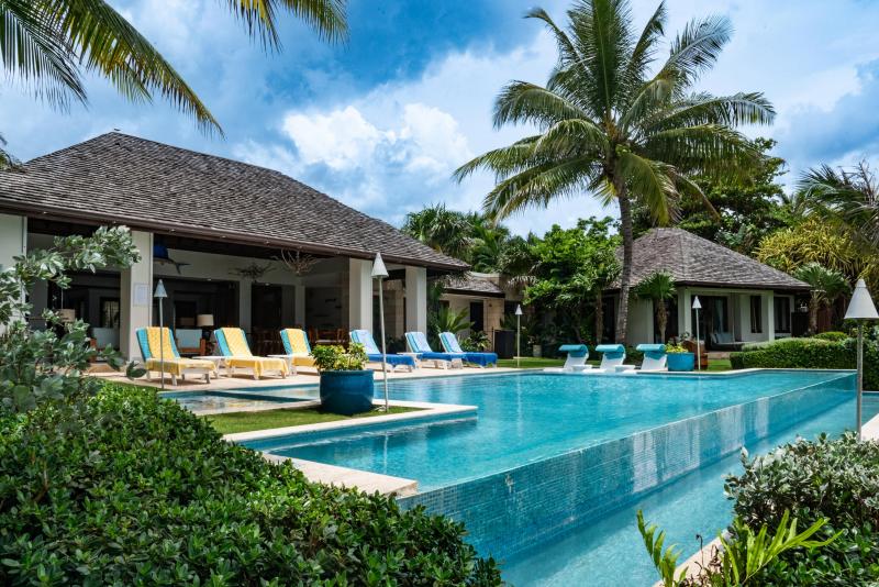 Aqua Bay